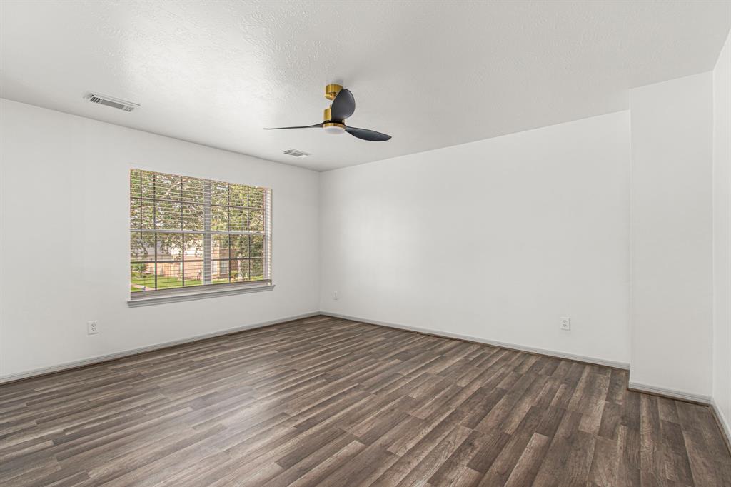 1427 Hunter Green Lane, Fresno, Texas image 14