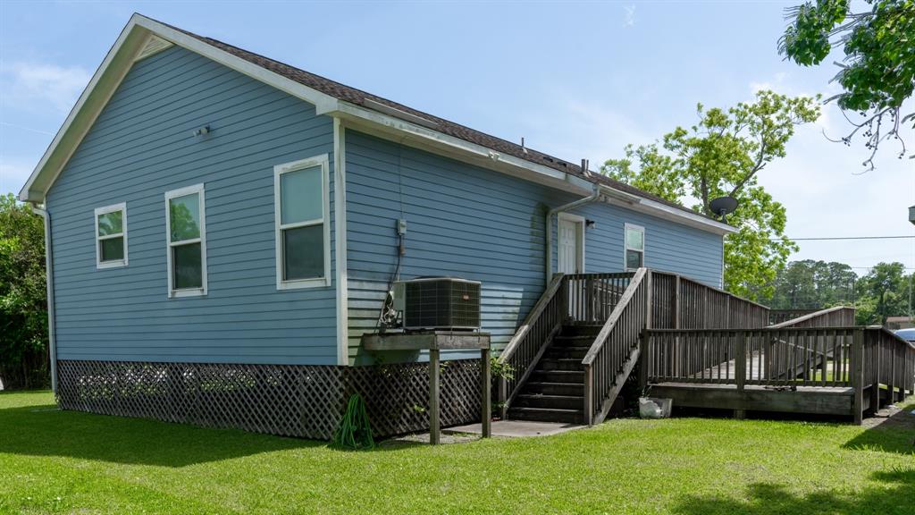 2503 Deats Road, Dickinson, Texas image 2