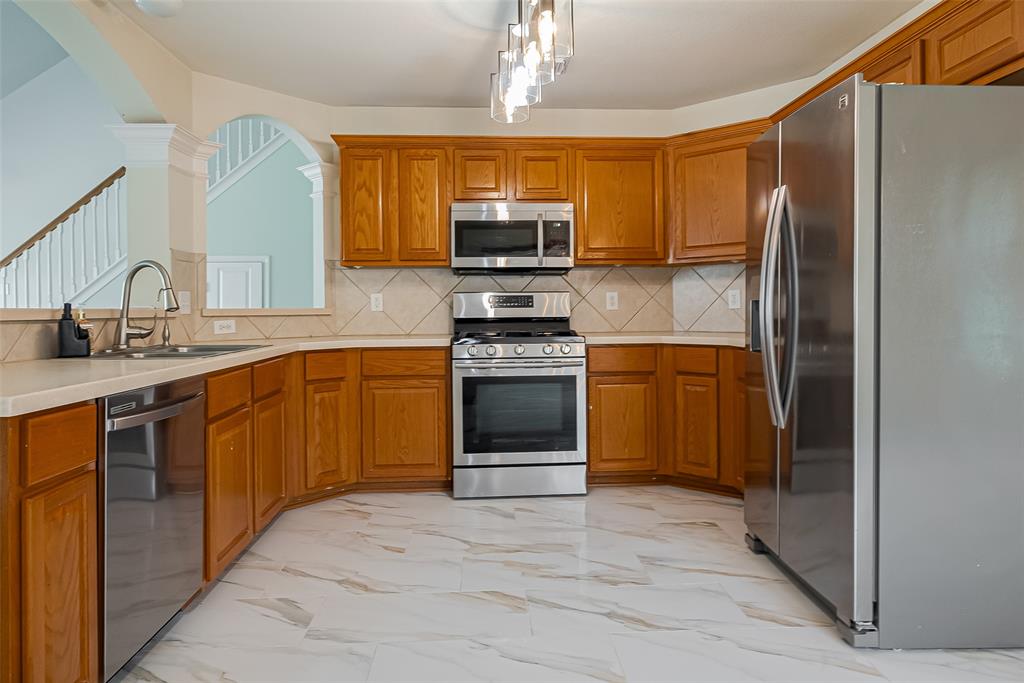 11911 Timpnogos Drive, Tomball, Texas image 17