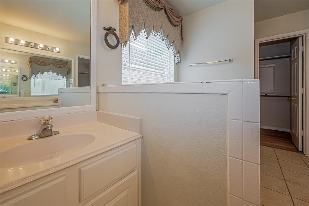 11911 Timpnogos Drive, Tomball, Texas image 36