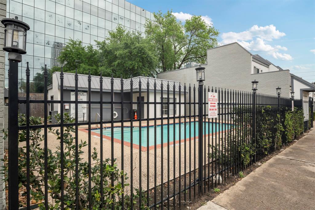 1300 Augusta Drive #30, Houston, Texas image 27