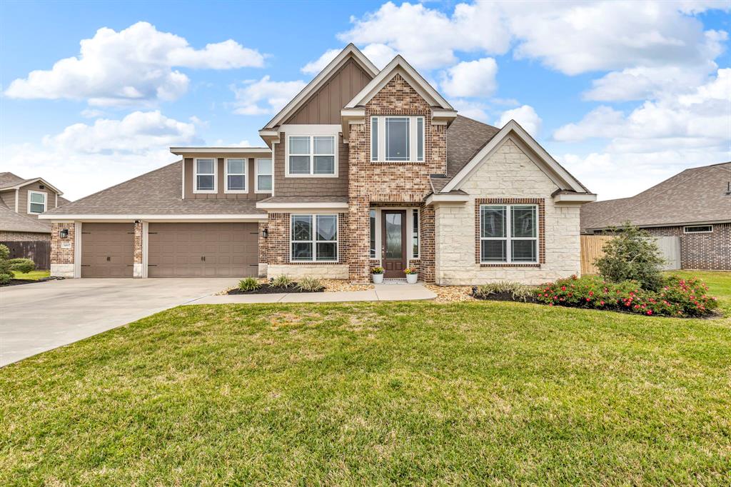 14607 Monmouth Park Drive, Mont Belvieu, Texas image 1