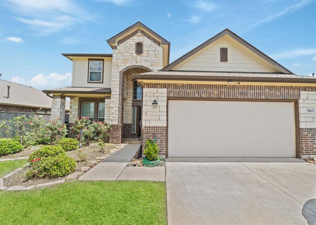 5107 Twin Summit Drive, Rosenberg, Texas image 1