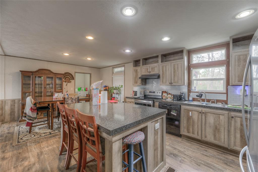 24505 Peach Creek Drive, New Caney, Texas image 6
