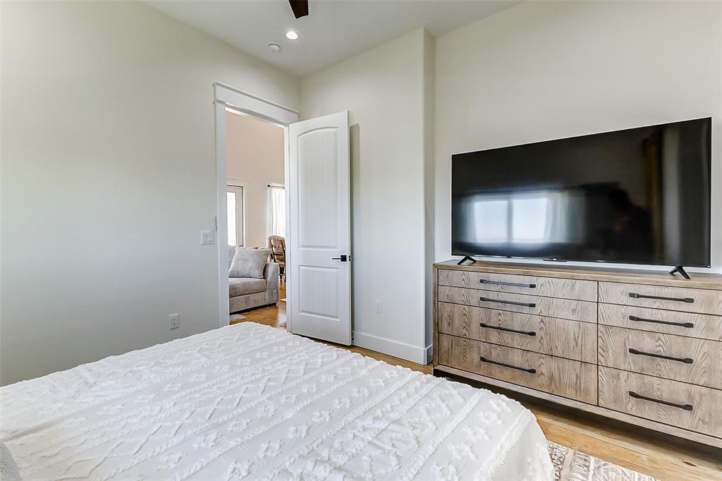 1395 Keith Avenue, Gilchrist, Texas image 24