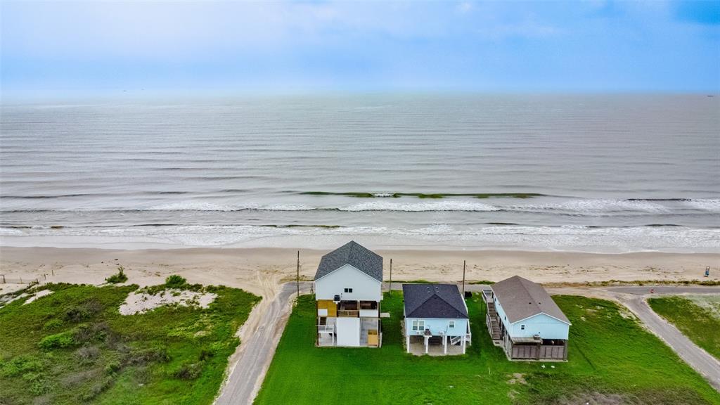 1395 Keith Avenue, Gilchrist, Texas image 3