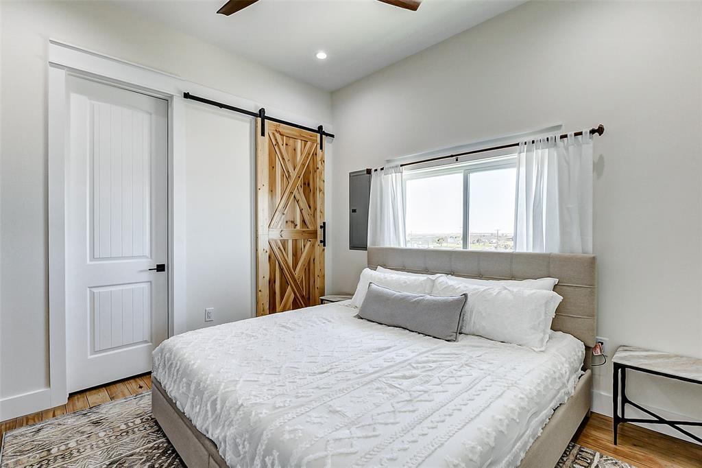 1395 Keith Avenue, Gilchrist, Texas image 23