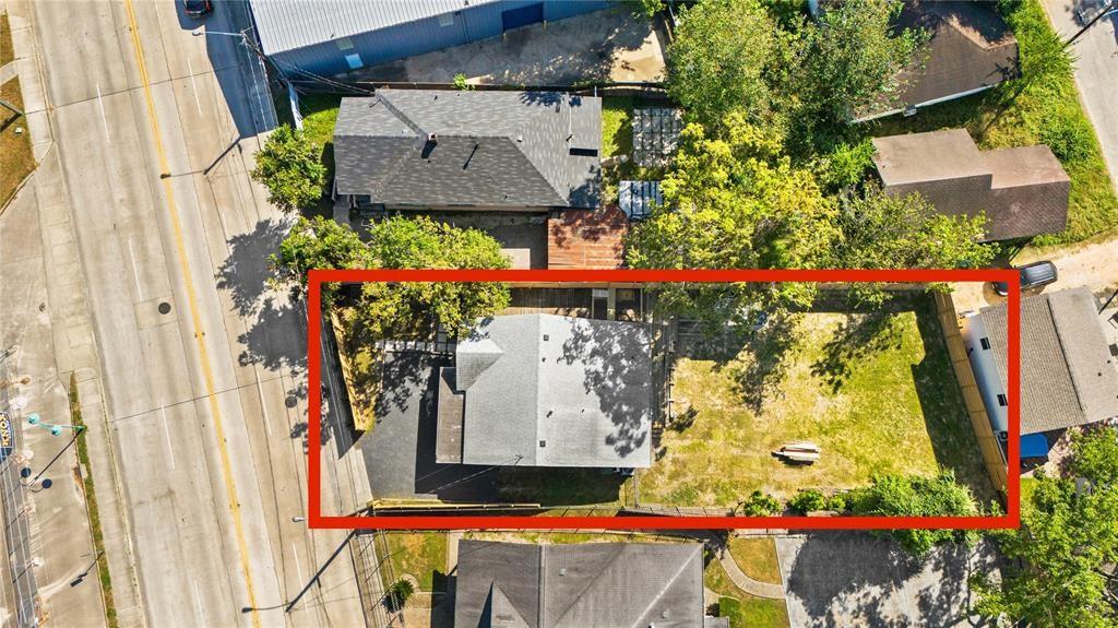 6005 N Main Street, Houston, Texas image 8