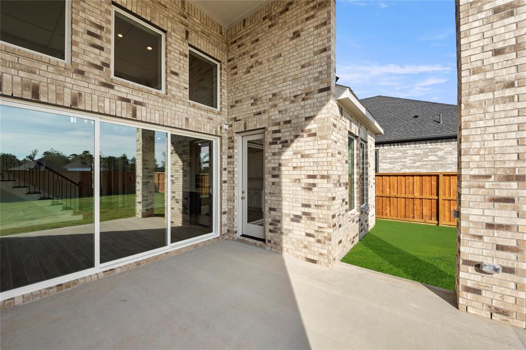 7215 Stillmeadow Grove Drive, Magnolia, Texas image 17
