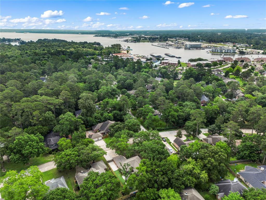 112 April Wind Drive, Montgomery, Texas image 46