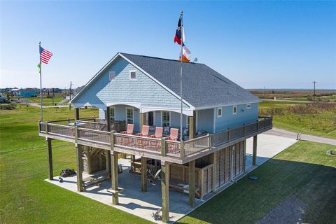 A home in Crystal Beach