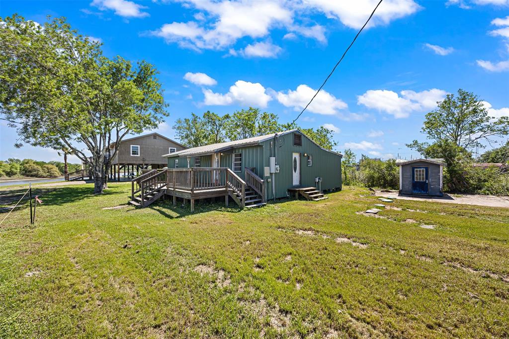 6909 County Road 203, Liverpool, Texas image 5