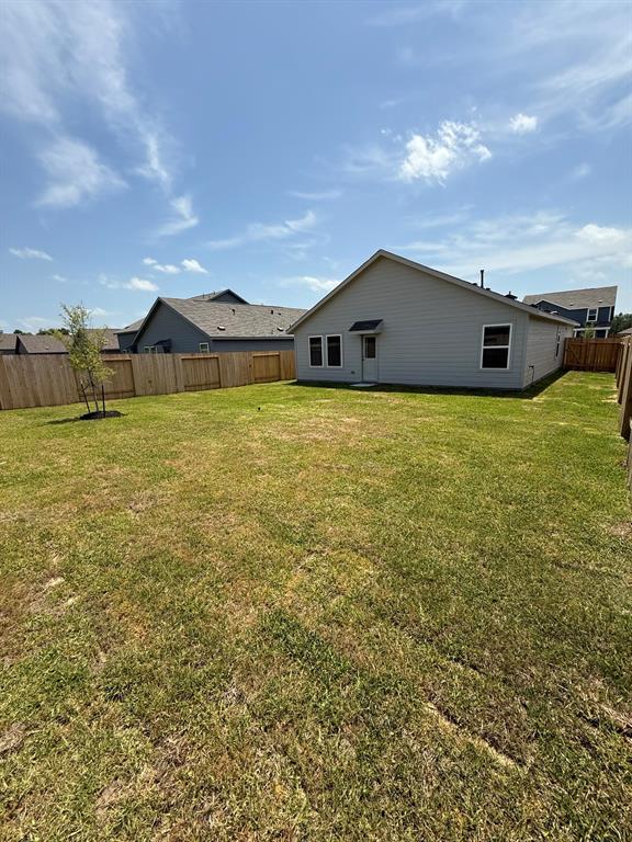 25656 Rose Creek Drive, Cleveland, Texas image 3