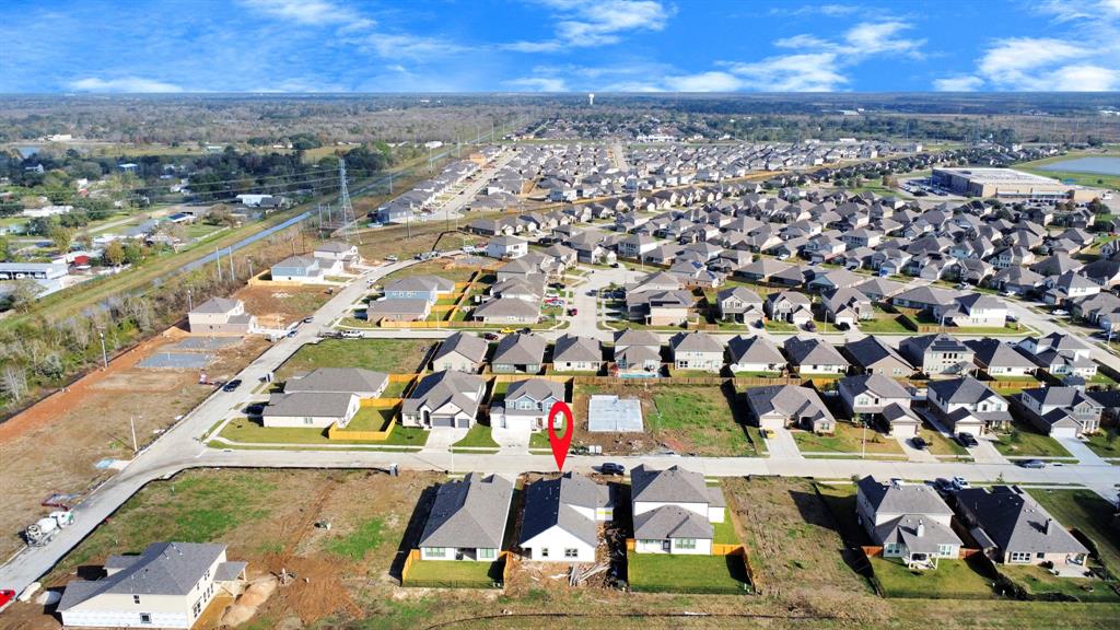 453 Lake Line, Alvin, Texas image 25