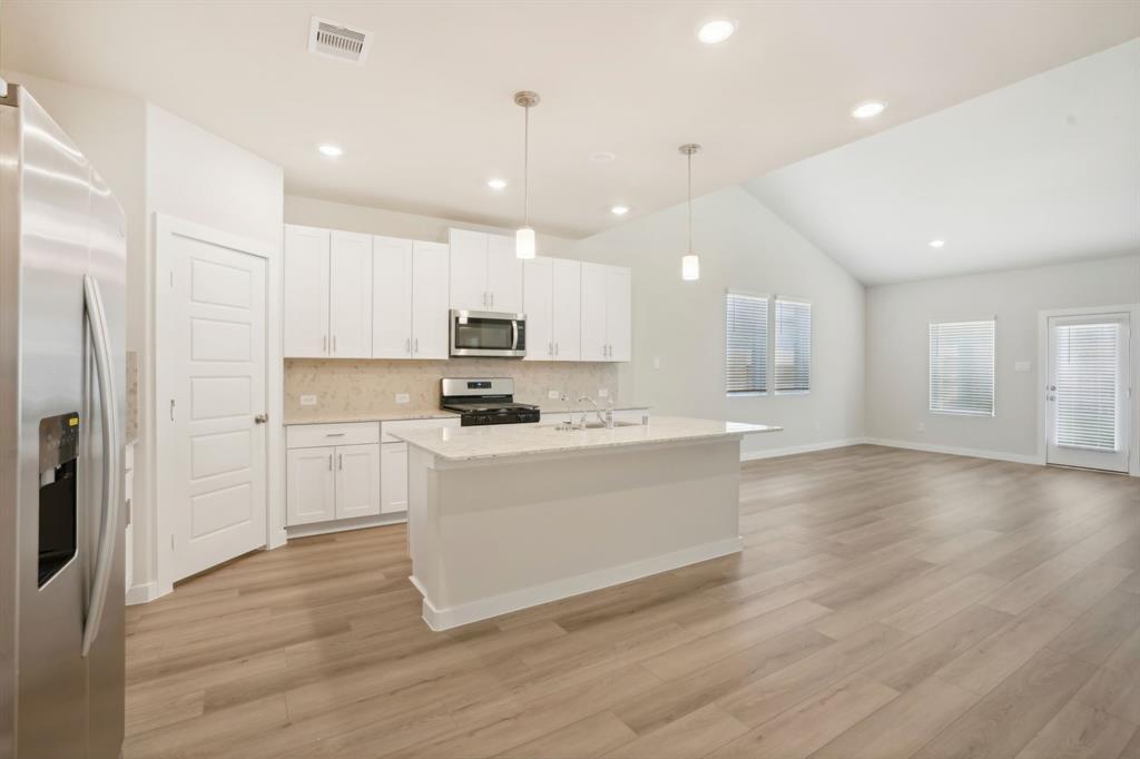 1472 Waggoner Ranch Trail, Conroe, Texas image 2