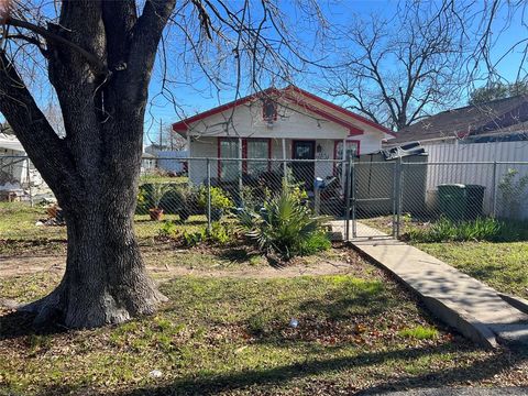 Single Family Residence in Houston TX 2818 Chapman Street.jpg