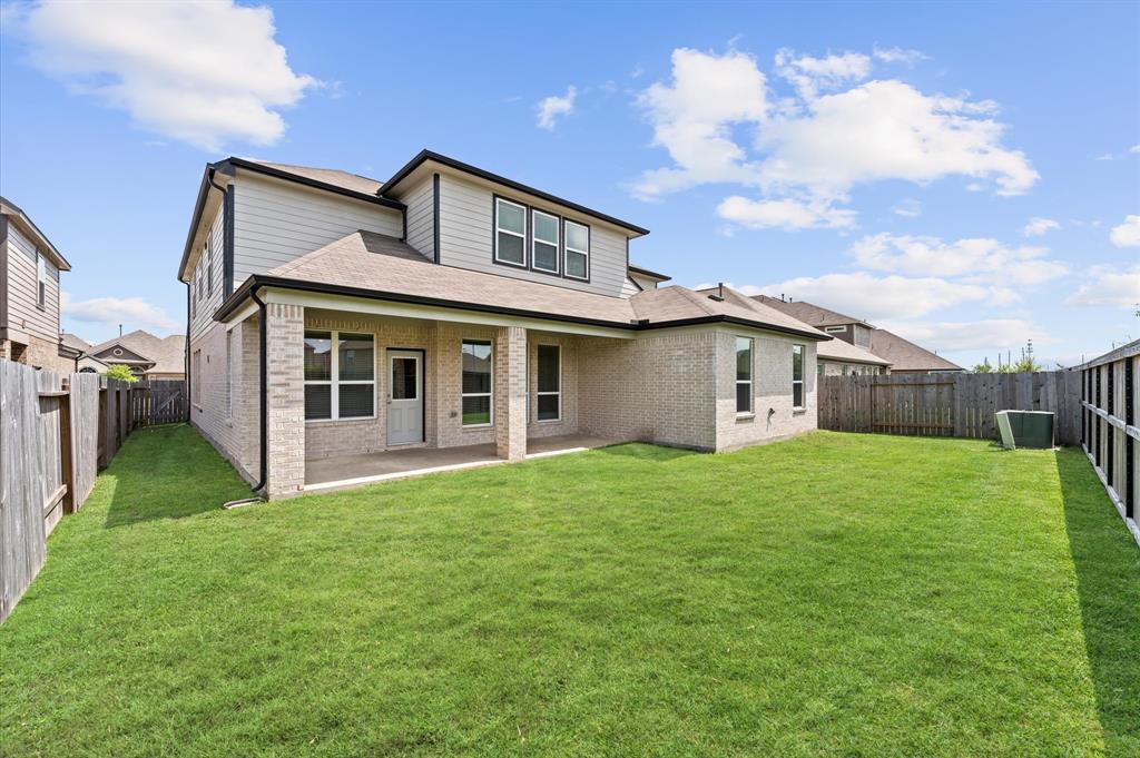 4439 Buentello Drive, Katy, Texas image 19