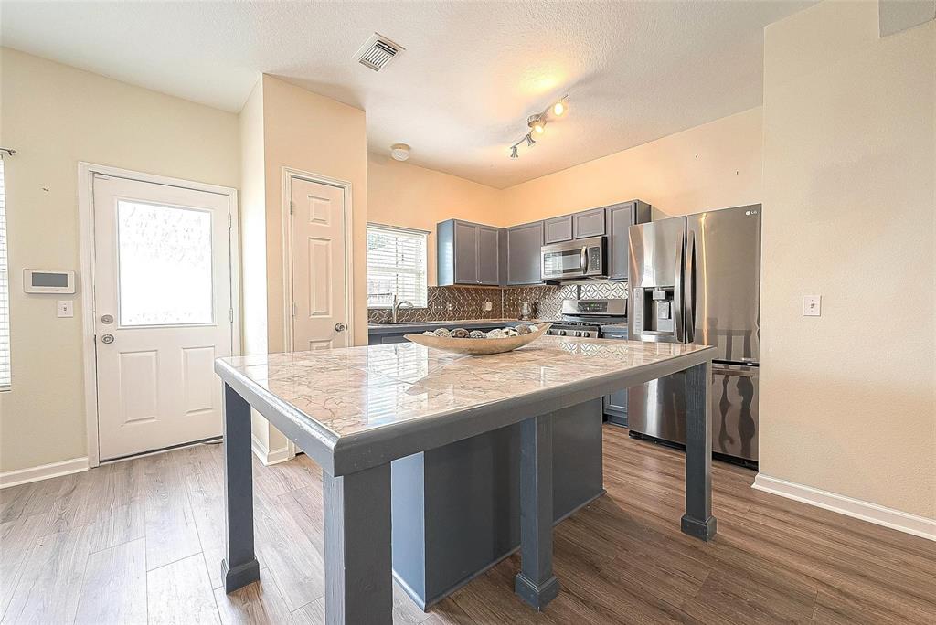 3422 Glenmore Meadow Drive, Spring, Texas image 11