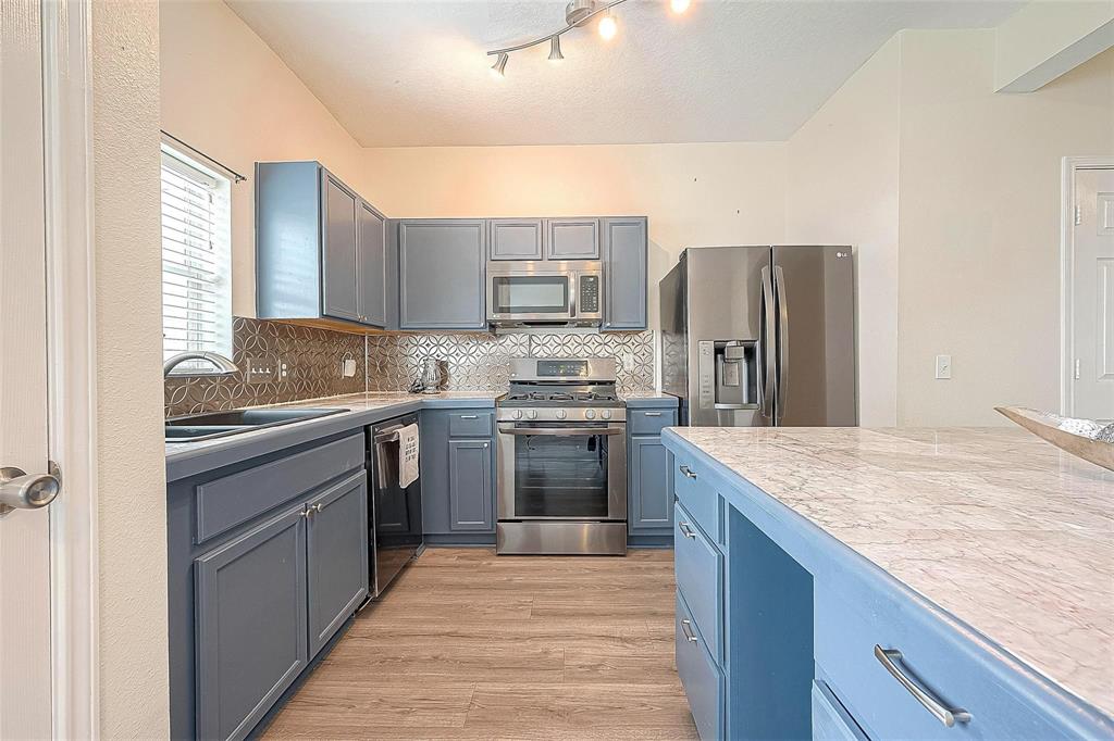 3422 Glenmore Meadow Drive, Spring, Texas image 10