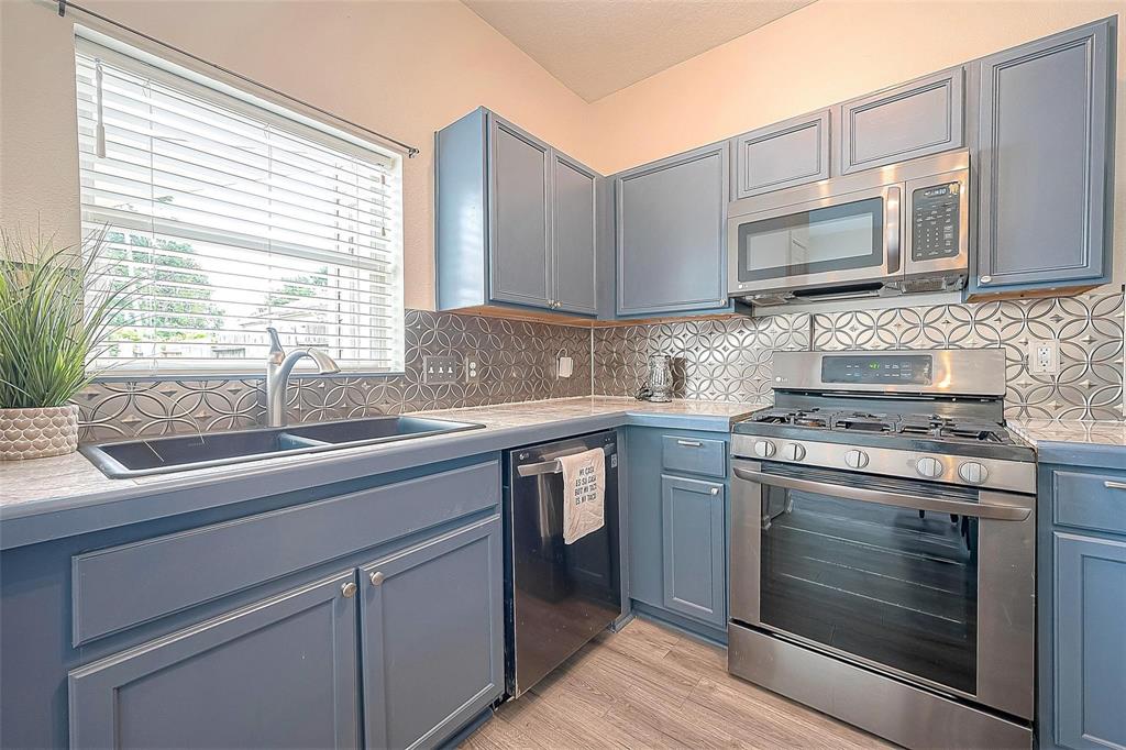 3422 Glenmore Meadow Drive, Spring, Texas image 6