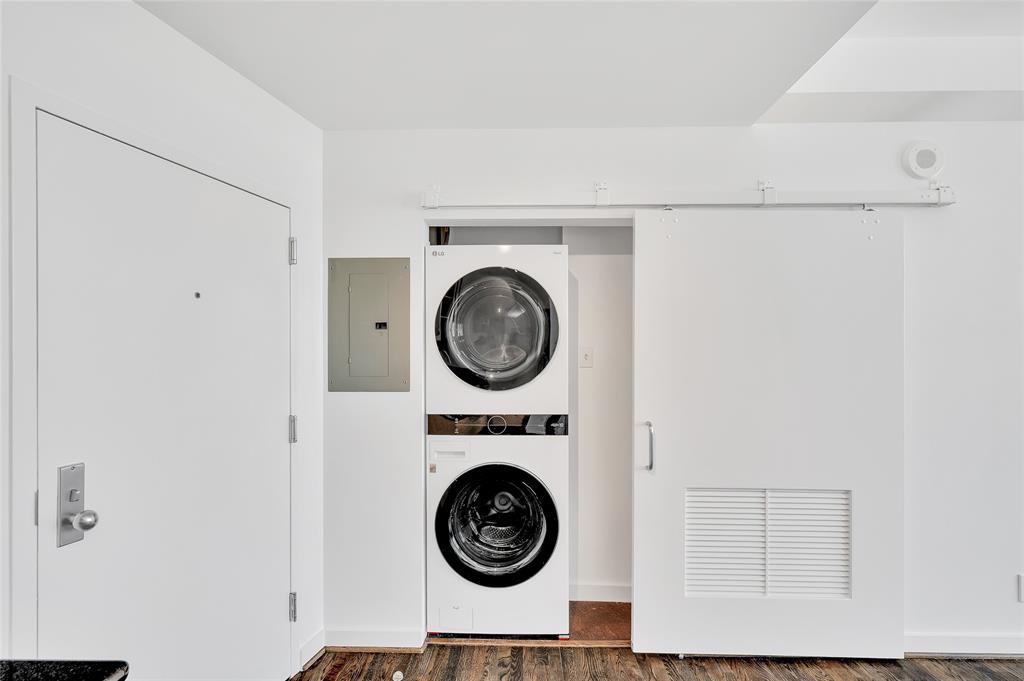 915 Franklin Street #6E, Houston, Texas image 19