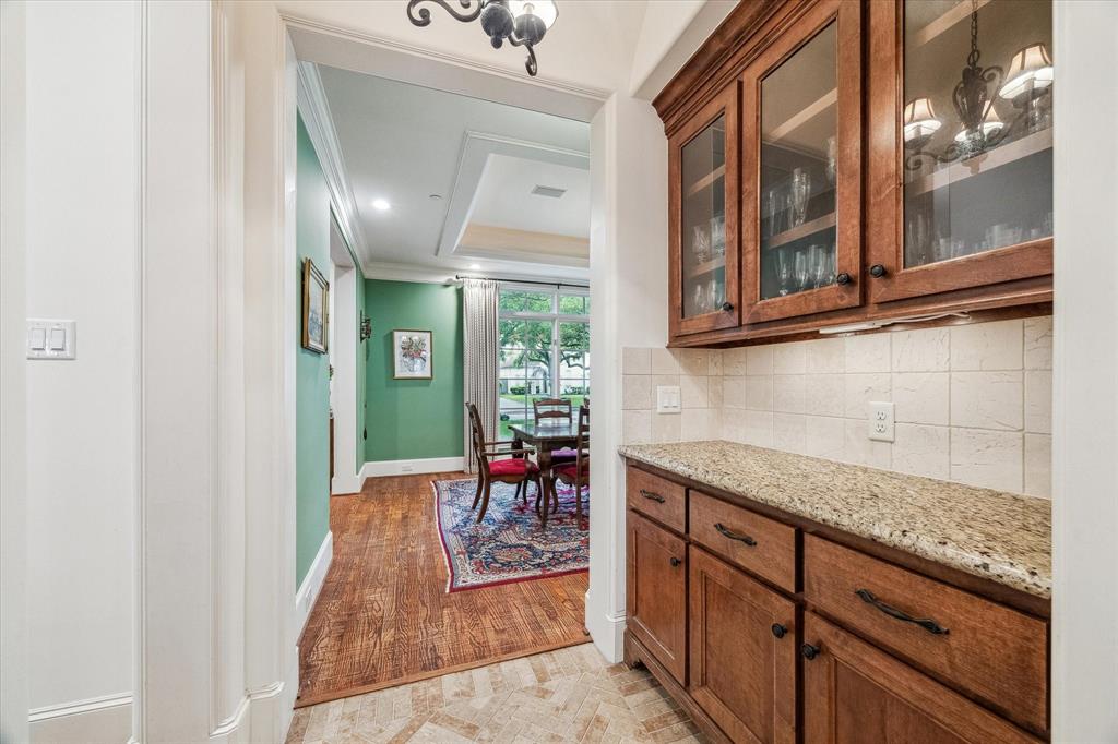 5418 Braeburn Drive, Bellaire, Texas image 14