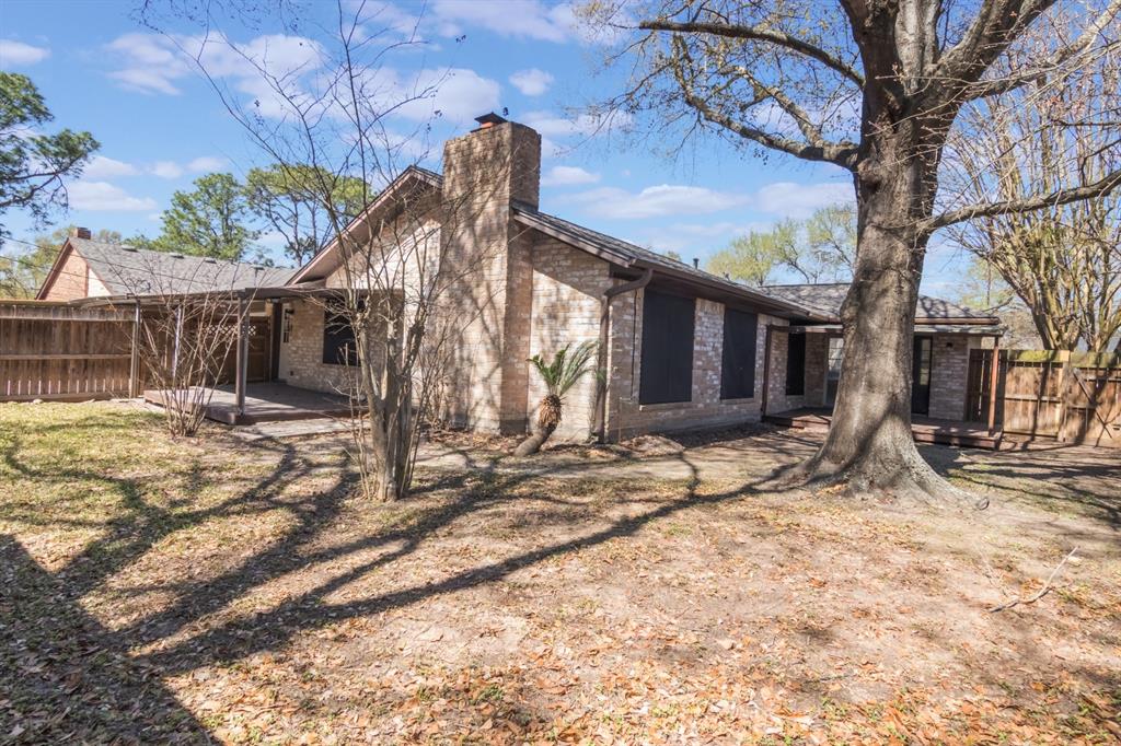 10406 Carlow Lane, La Porte, Texas image 23