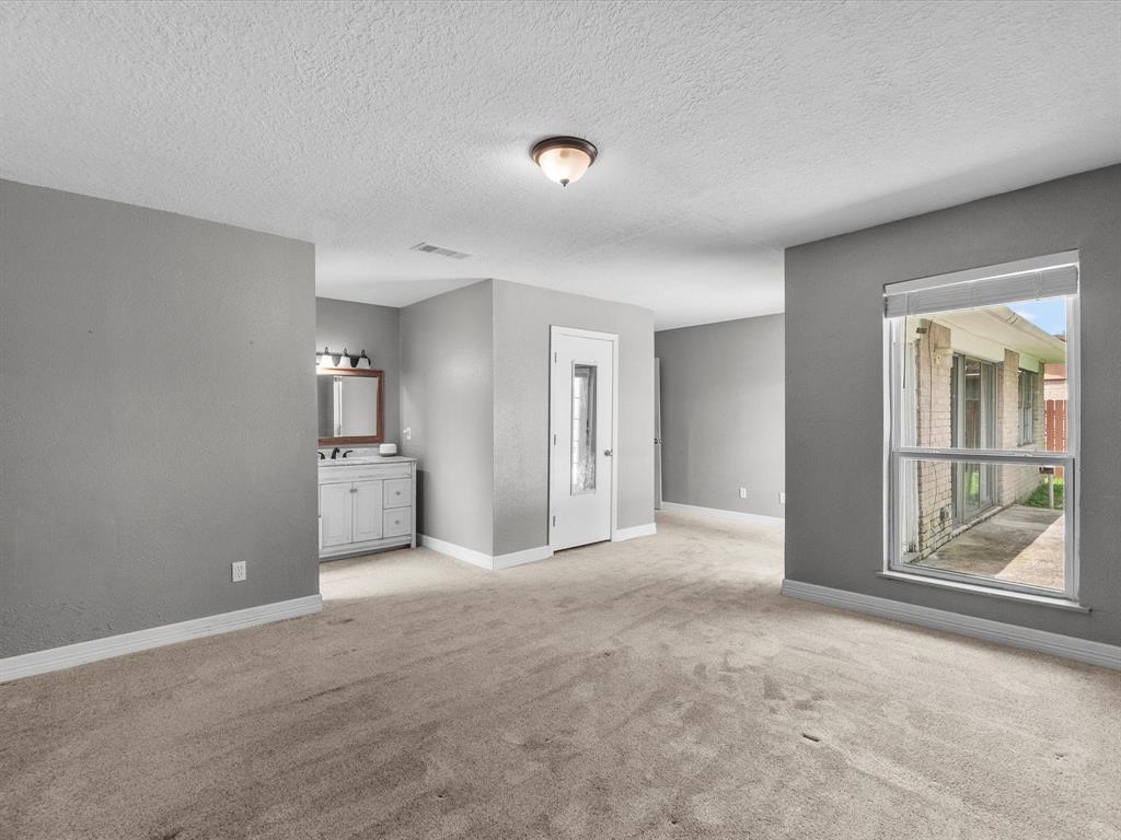 11731 Flushing Meadows Drive, Houston, Texas image 13