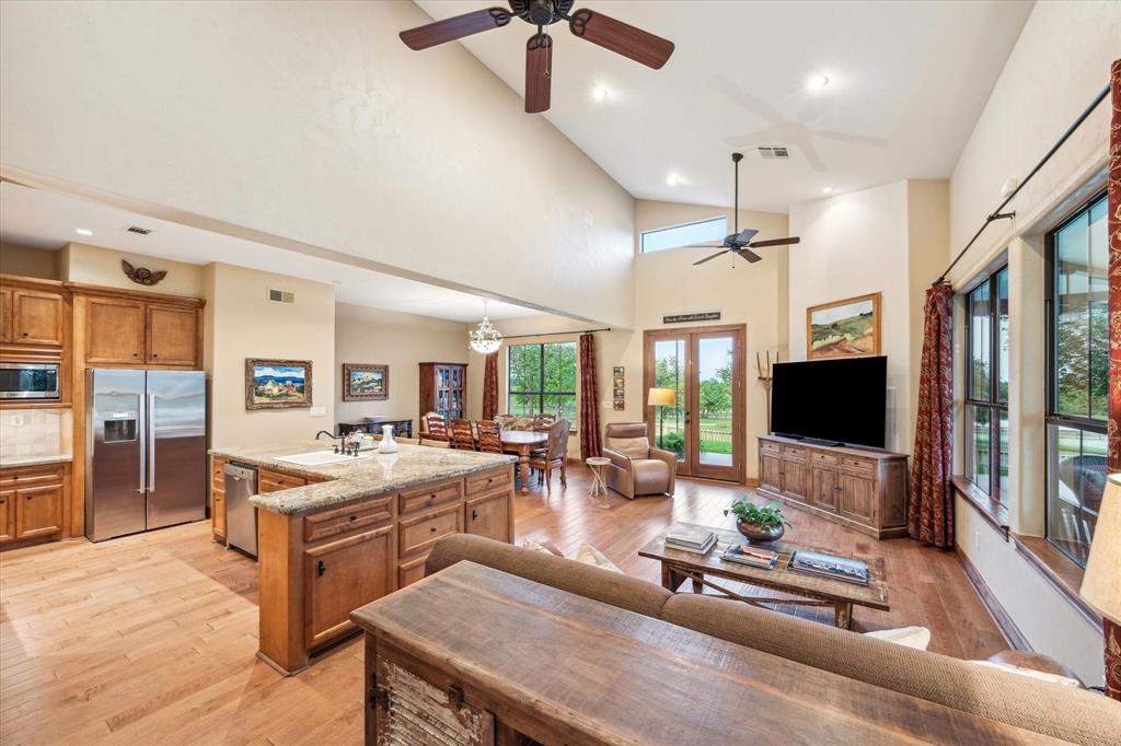 4555 Krueger Road, Washington, Texas image 4