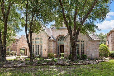Single Family Residence in The Woodlands TX 10 Shearwater Place.jpg