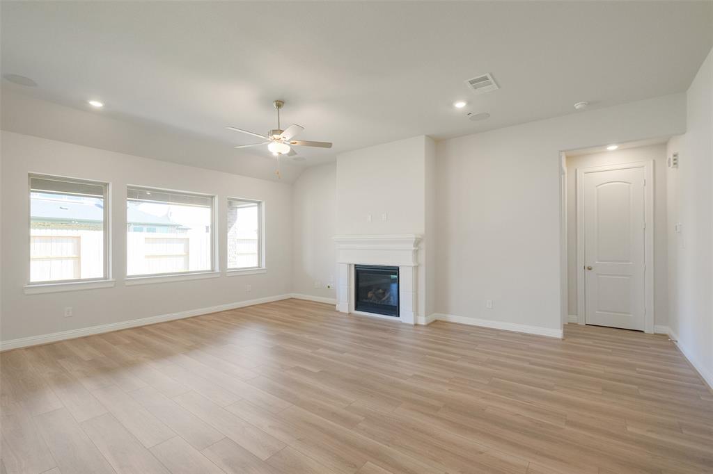1206 Berry Brook Drive, Missouri City, Texas image 6