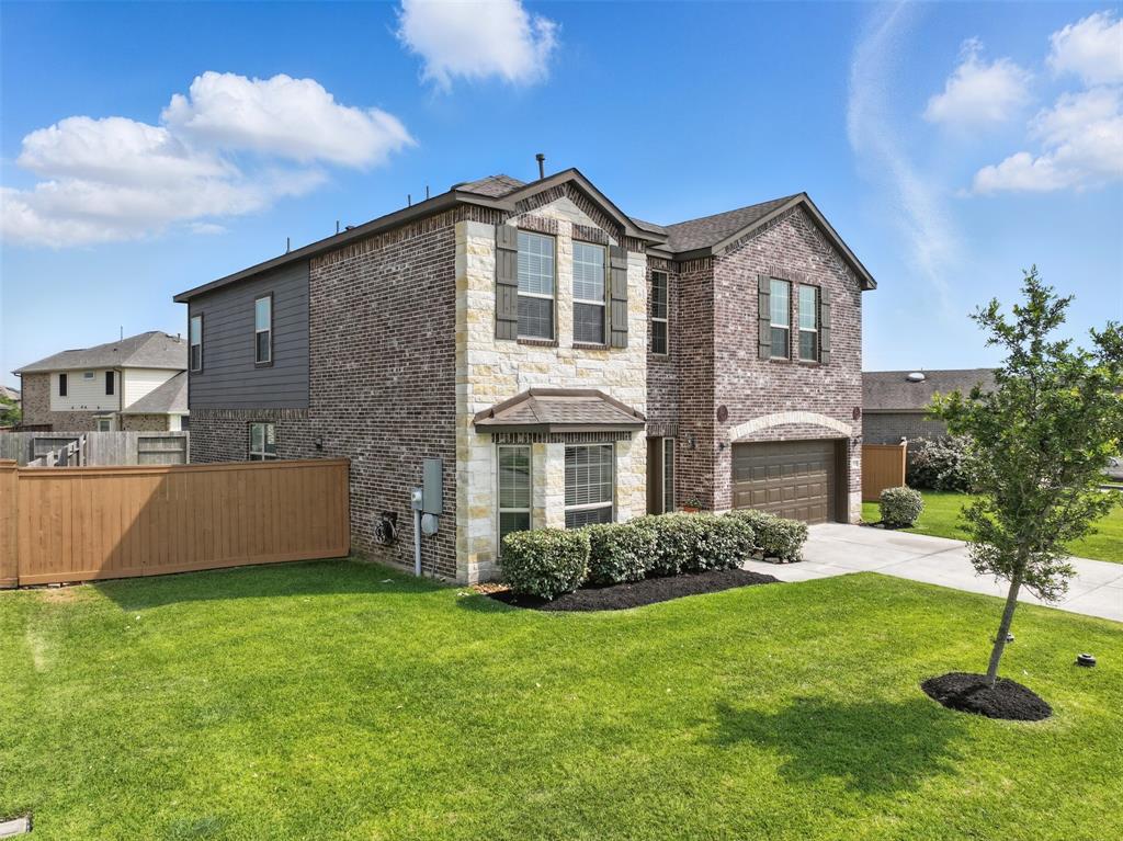 12825 White Cove Drive