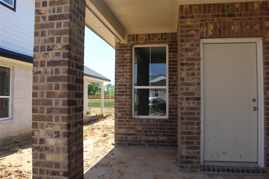 364 Palero Path Path, Brookshire, Texas image 3