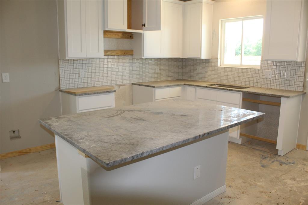 364 Palero Path Path, Brookshire, Texas image 6
