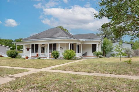 Photo of 403 E 7th Street, Flatonia, TX 78941 (MLS # 34418983)