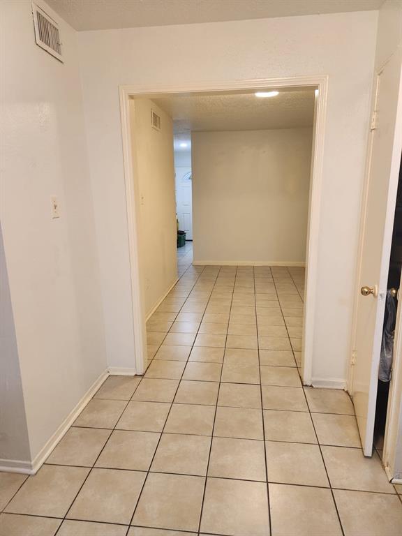 235 W Tri Oaks Lane #235, Houston, Texas image 8