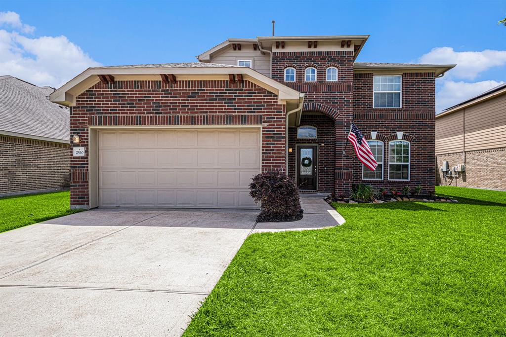 2530 Tiger Eye Drive, Rosharon, Texas image 1