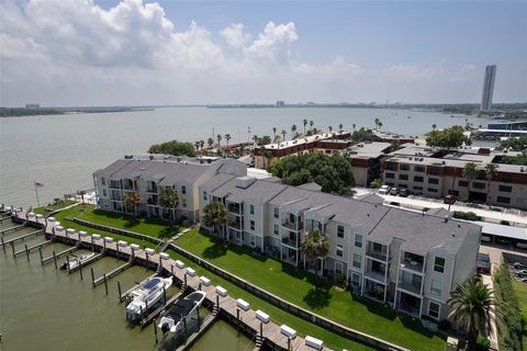 A home in Seabrook