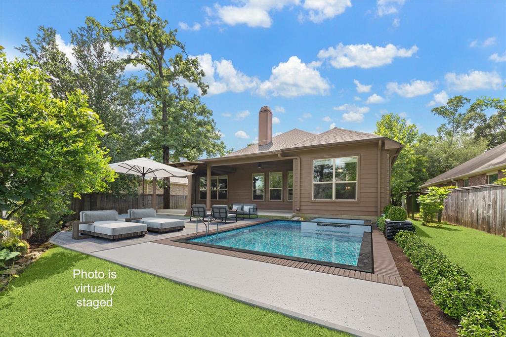 107 N Greenprint Circle