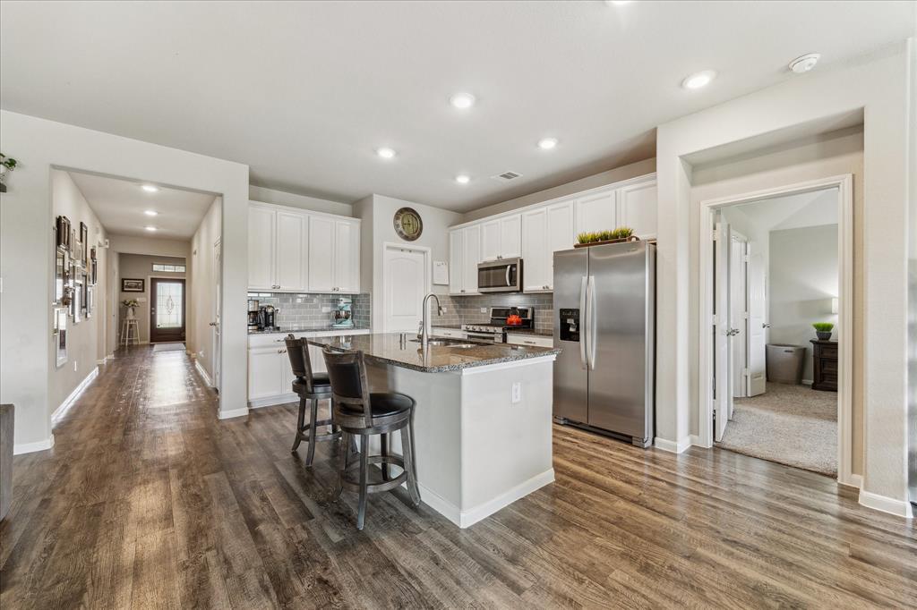2306 Brickfielder Lane, Baytown, Texas image 9