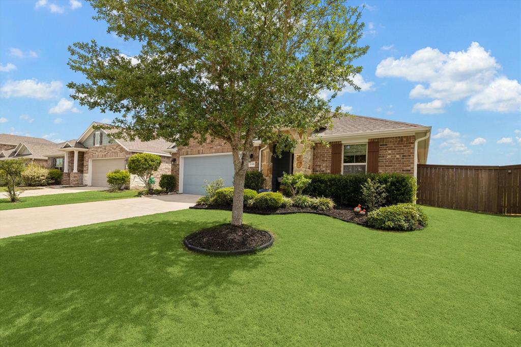 2306 Brickfielder Lane, Baytown, Texas image 24