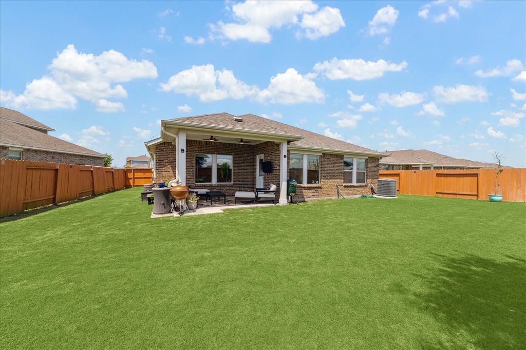 2306 Brickfielder Lane, Baytown, Texas image 25