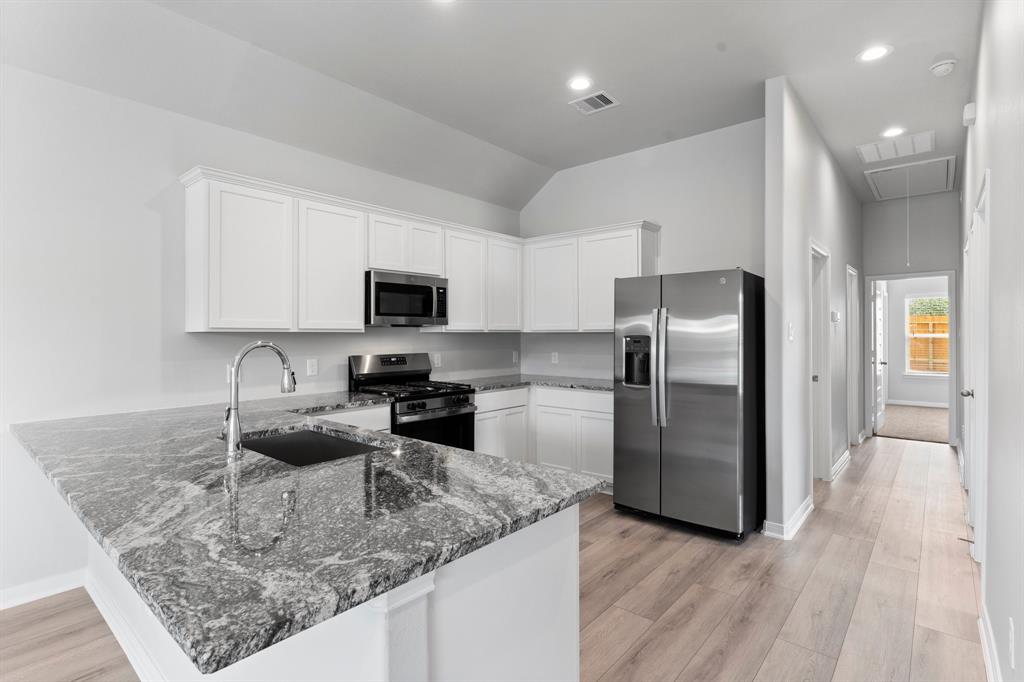 11869 East Gate Drive Dr, Willis, Texas image 11