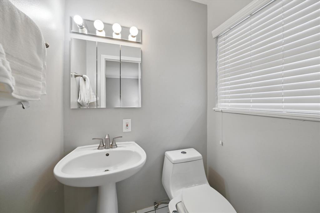 4717 Saxon Street, Bellaire, Texas image 19