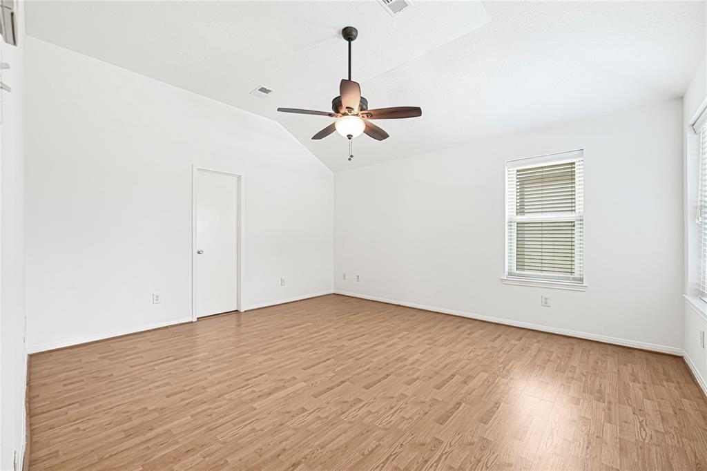 2002 Tower Bridge Road, Pearland, Texas image 17