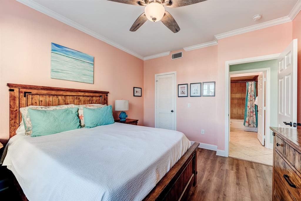 7000 Seawall Boulevard #1015, Galveston, Texas image 34