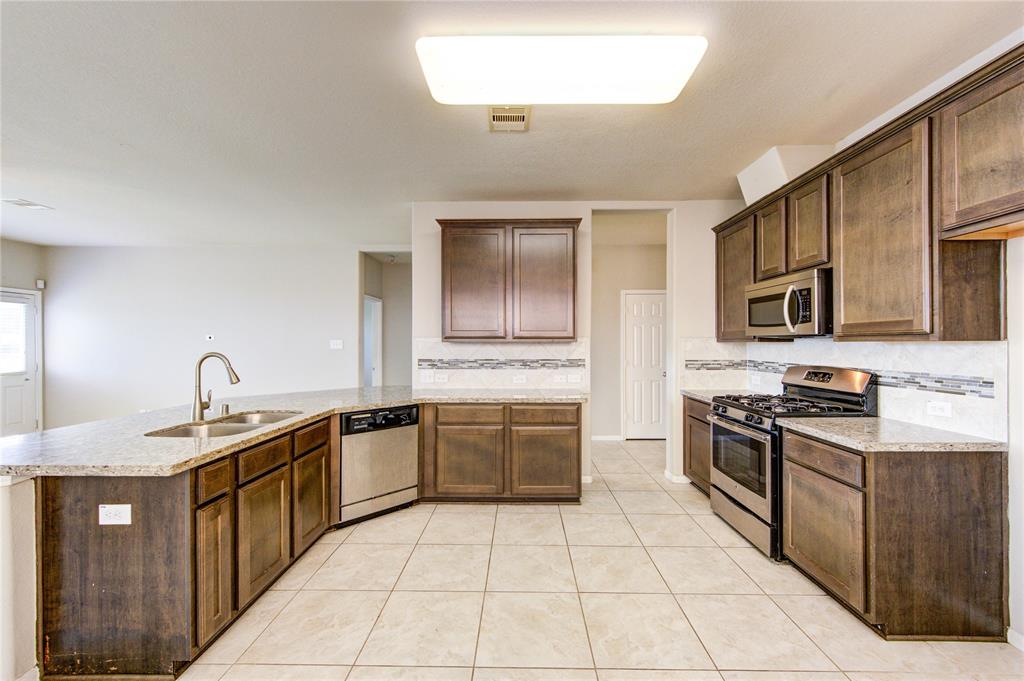2831 Lake Villa Drive, Missouri City, Texas image 17