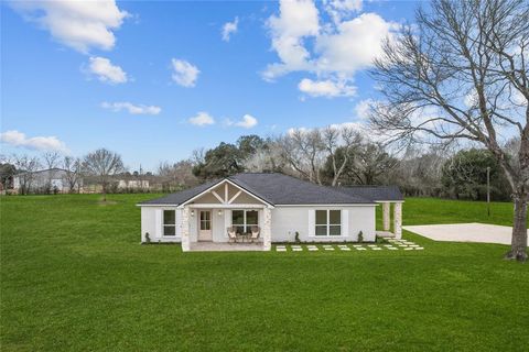 A home in Sealy