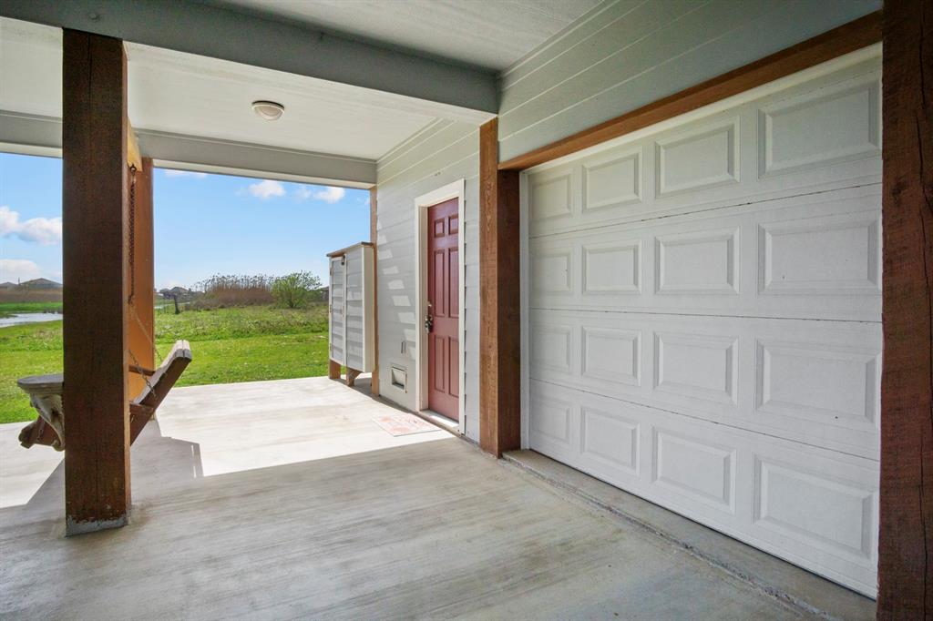 979 Sea Spray Drive, Crystal Beach, Texas image 22