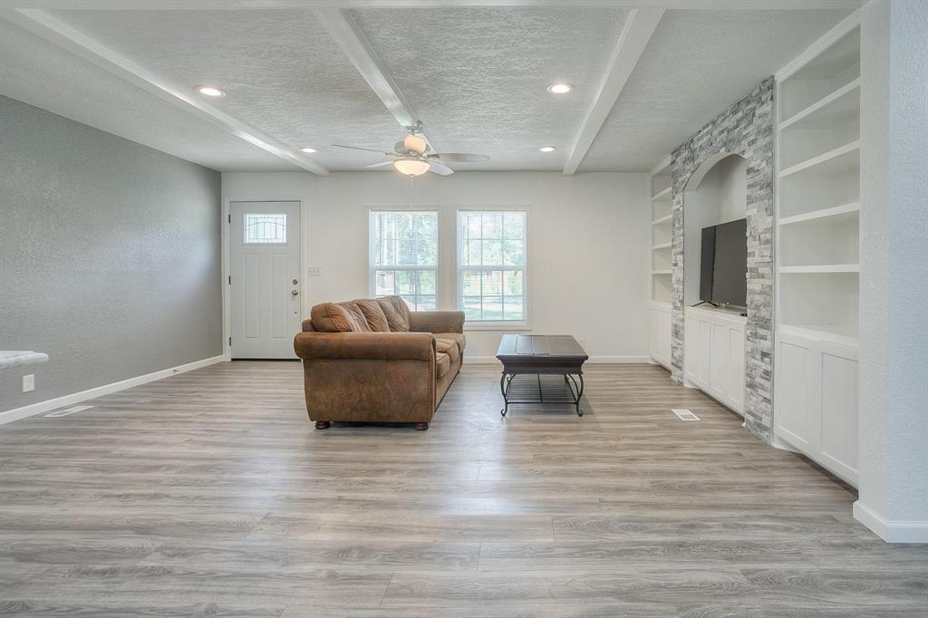 304 N Walnut Drive, Trinity, Texas image 16